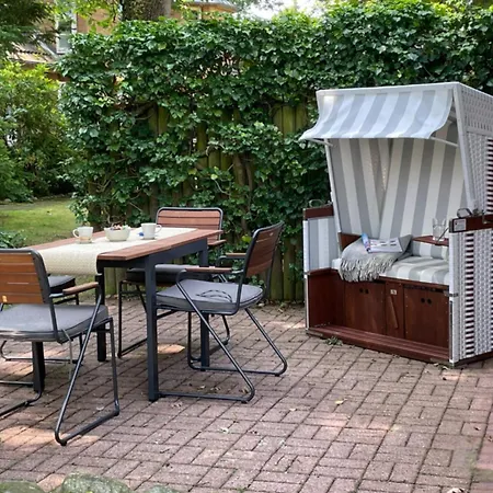 Suedstrand- Luett Strandhus, Gmelinstrasse * Wyk auf Föhr